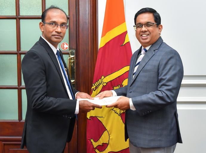 Letters of Appointment Presented to Members of the Salaries and Pensions Commission